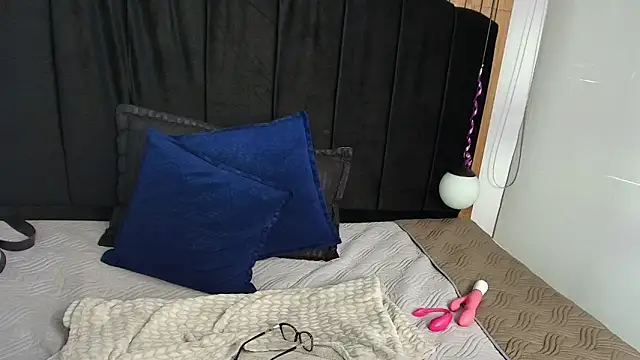 LiaMonroee_ Live XXX-chat