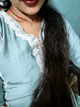Eshwari_Chopra Show in webcam