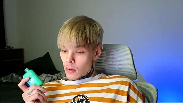 DENIS_HERE's Webcam Show