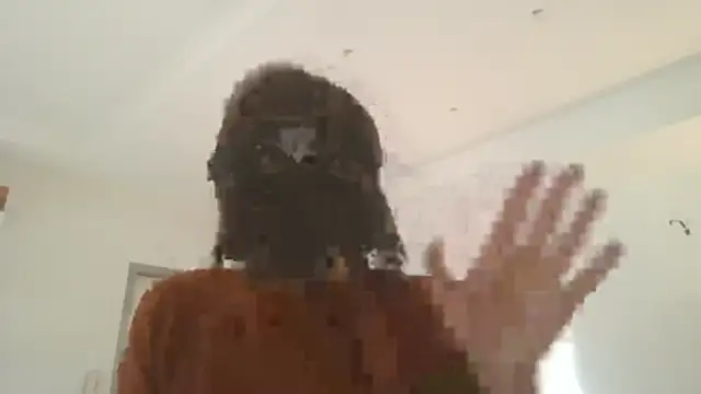 HelenTiAscolta's Live XXX Chat