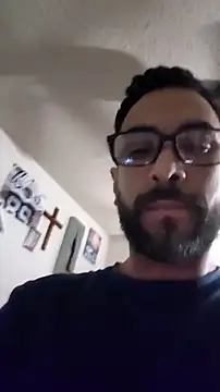 Živý XXX chat Forbidden_daddy