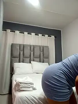 -Serena_ Adlı Modelin Canlı XXX Sohbeti