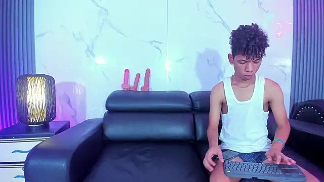 Chat +18 de Spicy_guys ao vivo