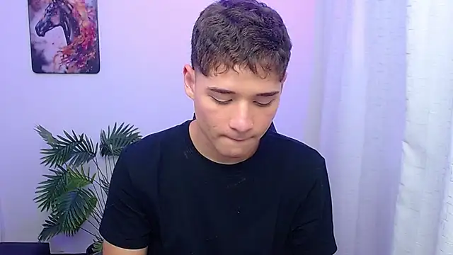 XXX chat uživo modela Mattass18