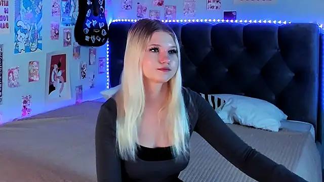 LunariaFox's Live XXX Chat