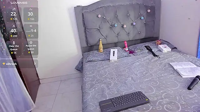 Megan_Darcy Chat XXX in diretta