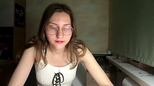 Živý XXX chat Miaaa_Moon