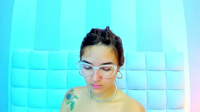 XXX chat uživo modela teresasroom_