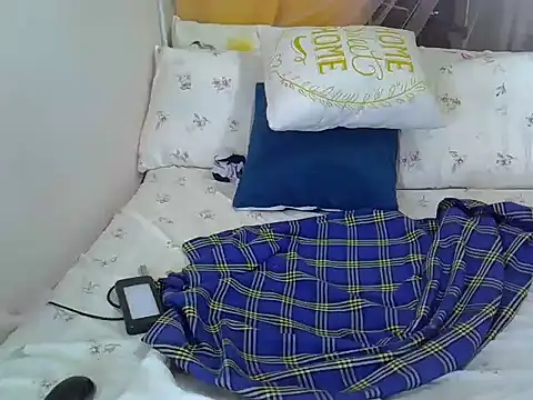 Sweetreena Chat XXX live