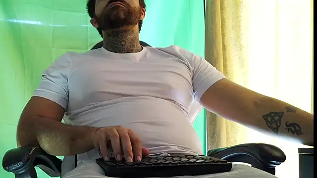 aronmiller404 Webcam show