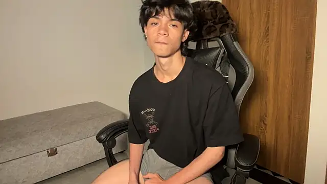 OopsAgain_n Webbikameraesitys