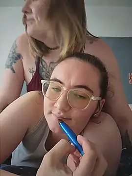 AndHerXO's Live XXX Chat