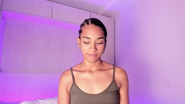 AnahiCollins 라이브 XXX 채팅