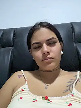 Dirty_0limits Show in webcam
