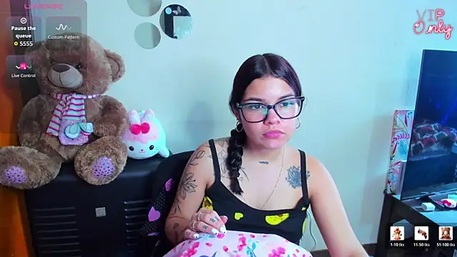 angelina_77's Live XXX Chat