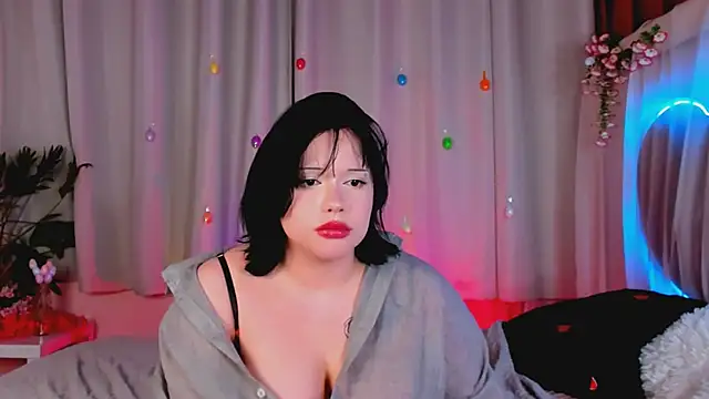 KittyNuarr webcam show