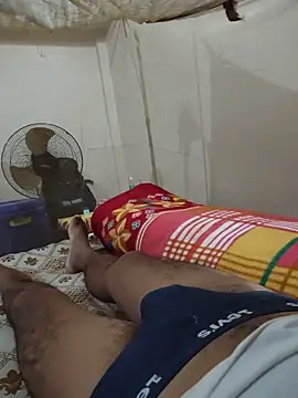 Czat XXX na żywo – DIRTY_SMEGMA_DICK_4_PIGS