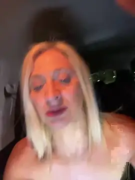 HOTLadyluna's Live XXX Chat