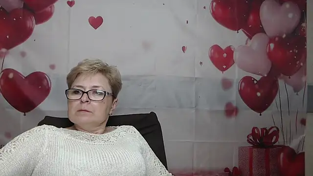 EmiliaGree – Live XXX-chat