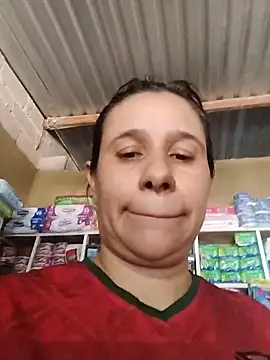 MIA-LARIOS – Naživo XXX chat
