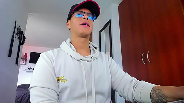 Chat XXX Live _John_Boy_