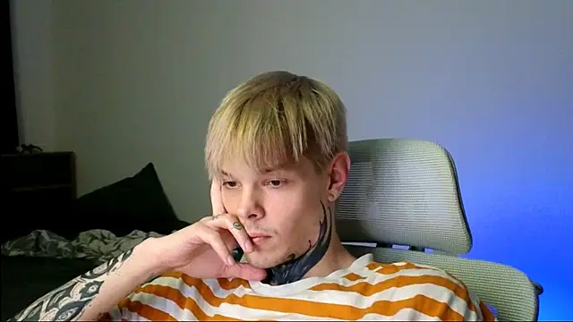 DENIS_HEREのライブXXXチャット