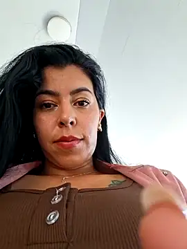 Luianna Live XXX-chat