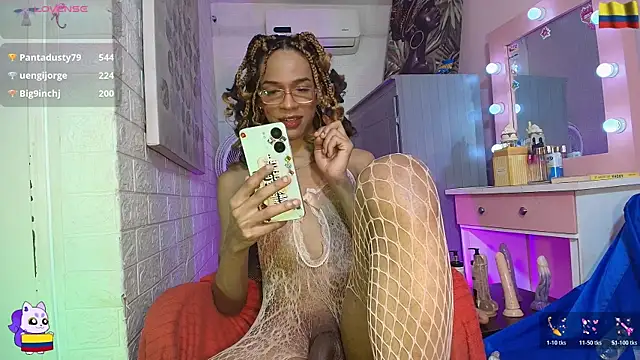 DakotaRosee Show in webcam