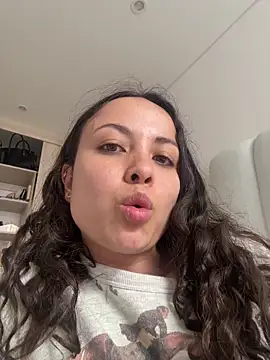 Megan_Rodrigo Chat XXX live