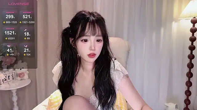 Yaiyigirl's Webcam Show