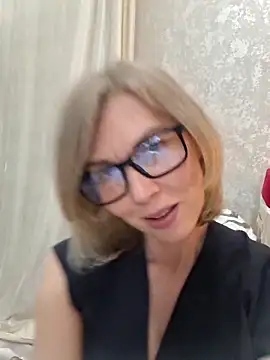 stellahere8 Live XXX Chat