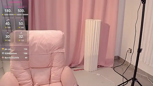 xiaozhu-668 Chat XXX live