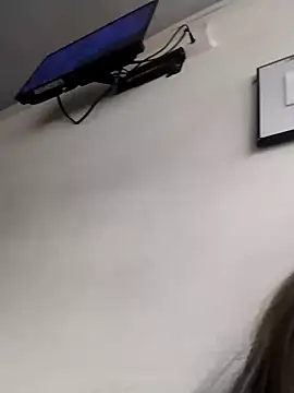 CynthiaMore Show Webcam