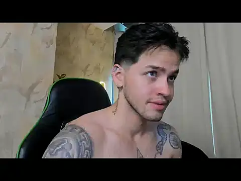 RONNY_COLTON: онлайн-секс-чат