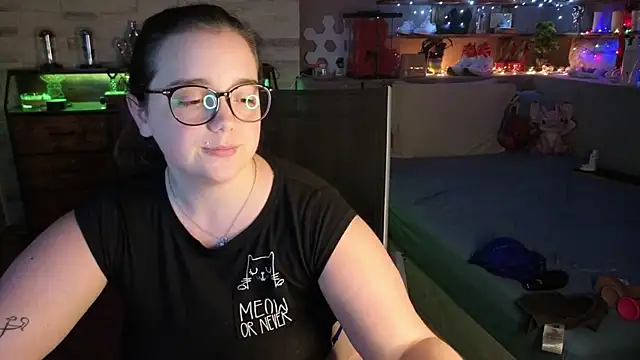 Chat +18 de Kimberly-Caprice ao vivo