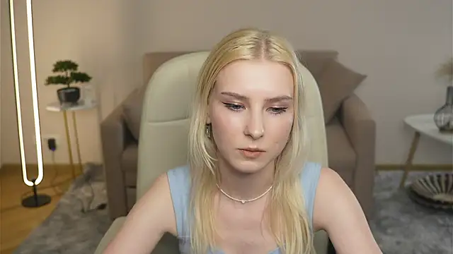 LaynePingitore Adlı Modelin Canlı XXX Sohbeti
