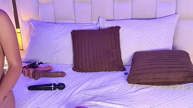 Kataleya_sm লাইভ XXX চ্যাট