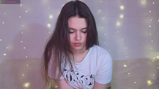 Minne__mouse Chat XXX in diretta