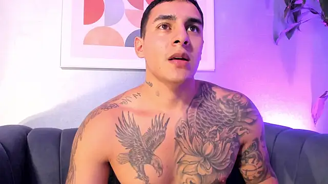 XXX chat uživo modela MassimoCo_