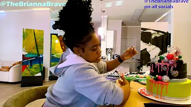 دردشة BriannaBrave الجنسية المباشرة