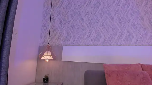 Vittoria__rossi Adlı Modelin Canlı XXX Sohbeti
