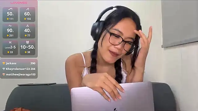 GraciaMutters' Live XXX Chat