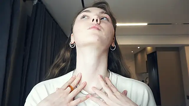 VickiPramln Live XXX chat
