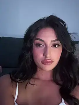 Mia_spicyy Adlı Modelin Canlı XXX Sohbeti