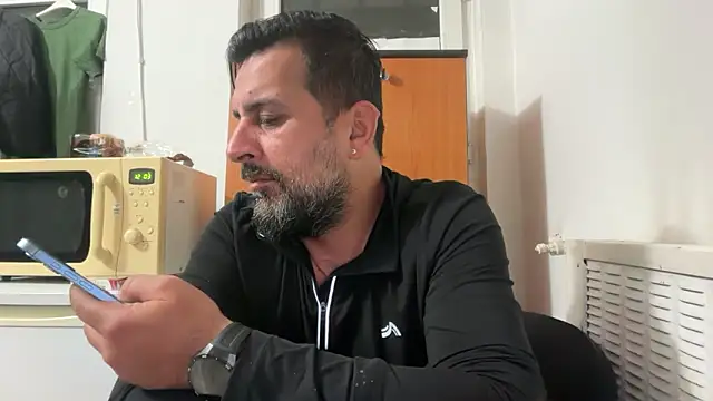 Chatroom XXX en direct de TARKAN1