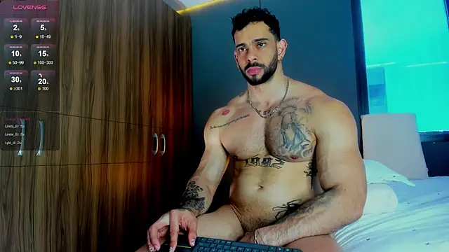 massimo_visconti's Live XXX Chat