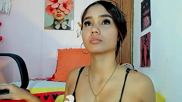 Chatroom XXX en direct de MarianaManzur