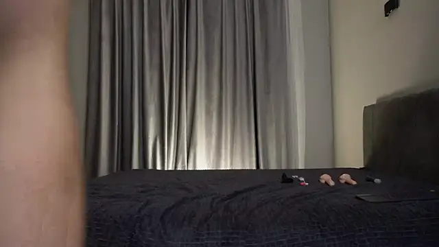 Nik_Sharp Show in webcam