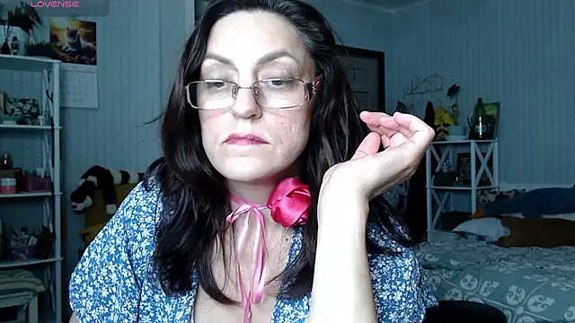 Vivian-Alluring's Live XXX Chat