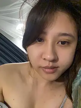 Liliya-77 网络视讯表演